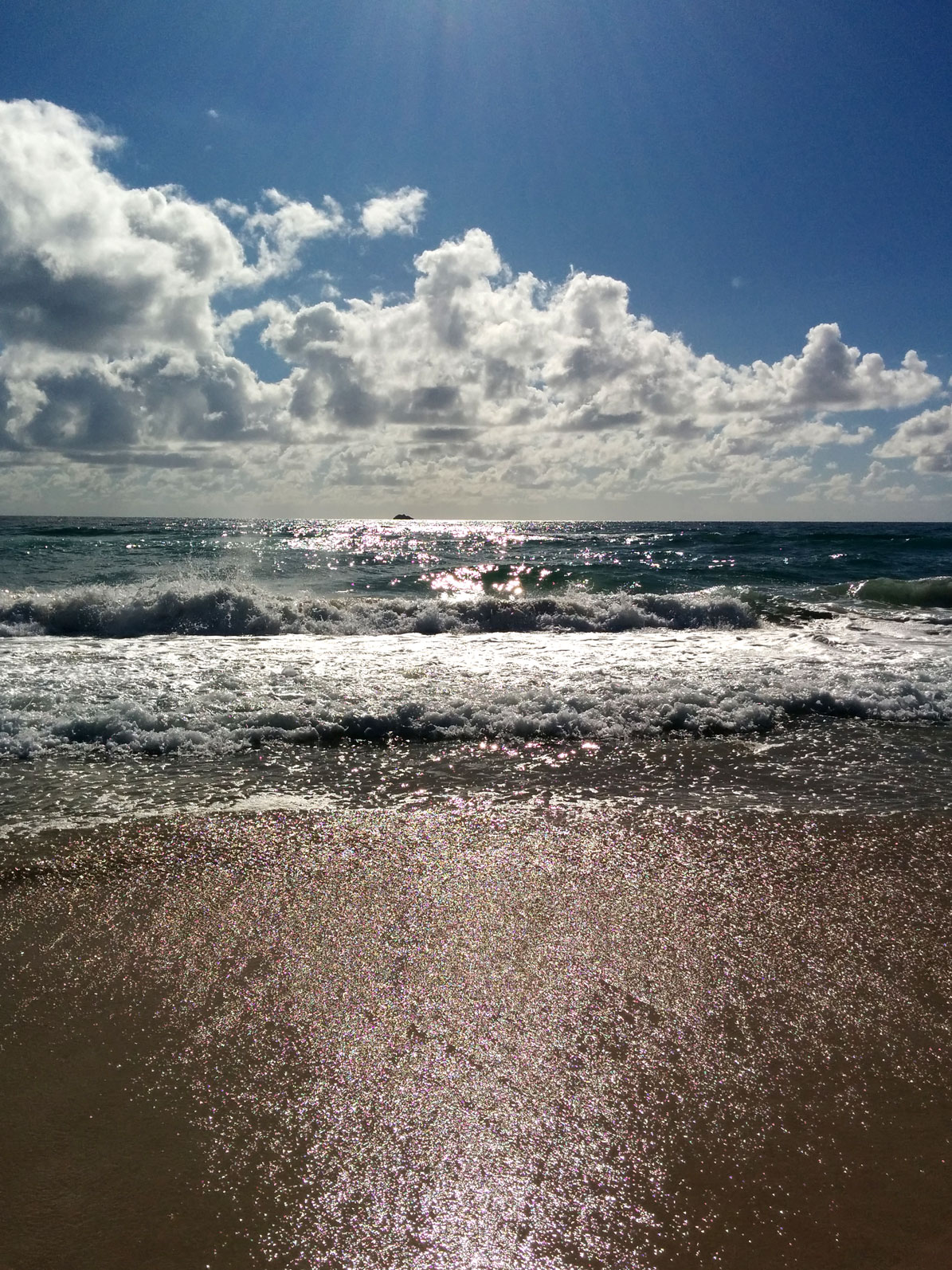 Belongil Beach at midday