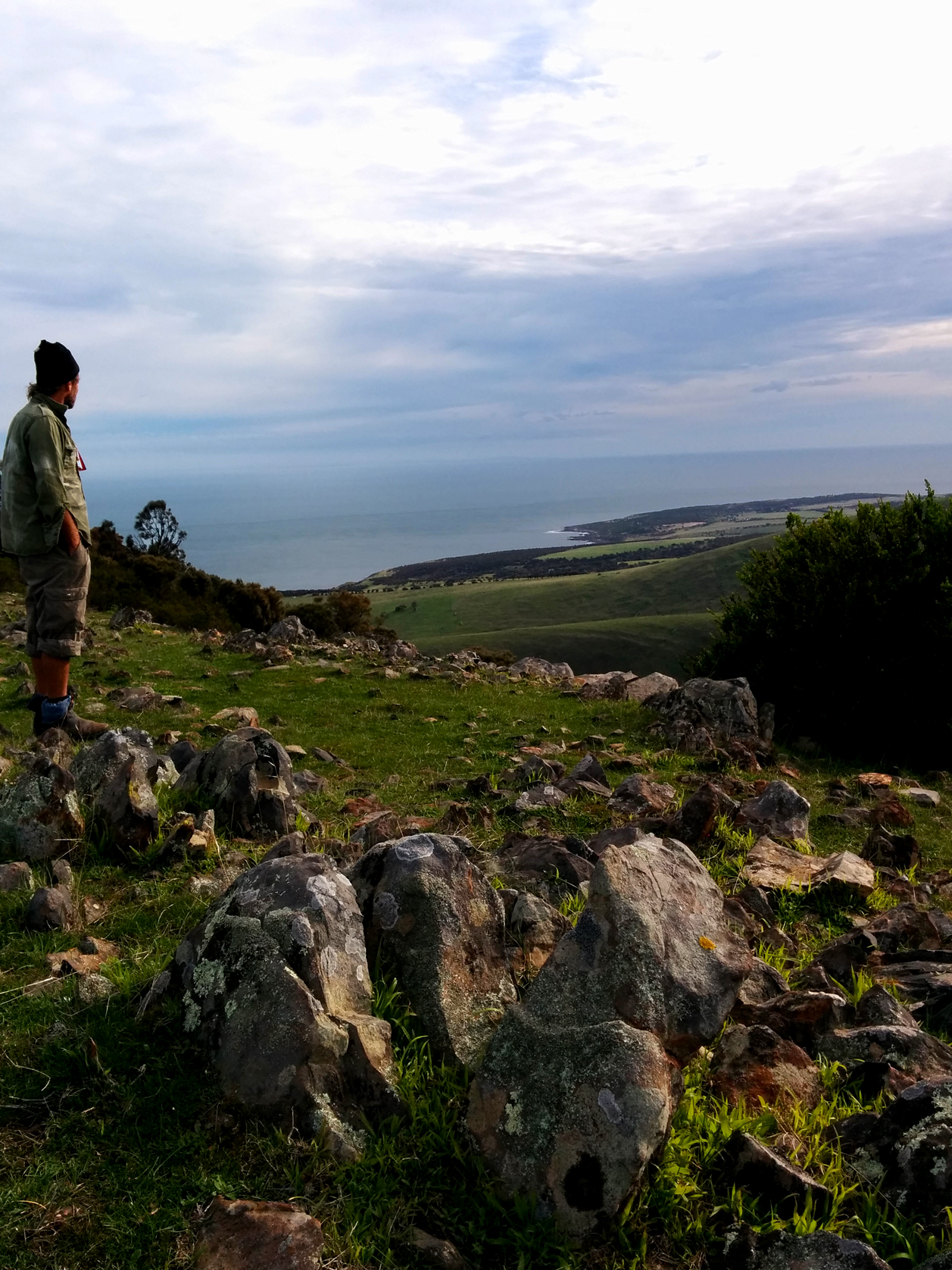 Tresh at the top of the hill, after the fruitless geocache search.