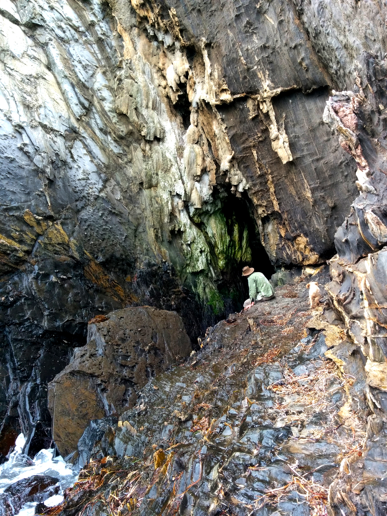 Huge cave I would have loved to explore if the tide hadn't been so high...and the surf so...surfy.